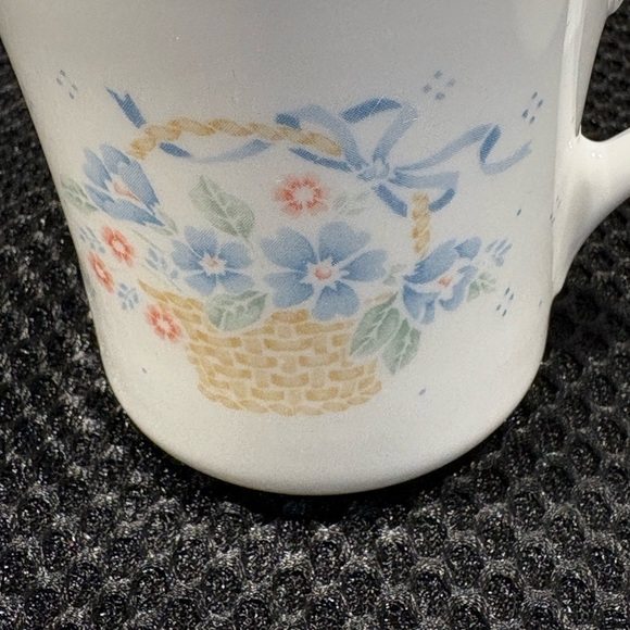 Lot Of 2 Vintage Corning Ware Country Cornflower Mugs Cups - Picture 13 of 14
